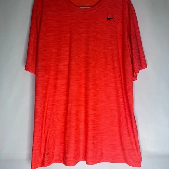 Nike T-shirts - Picture 2 of 7
